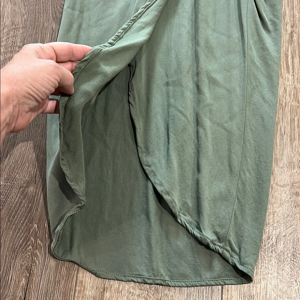 Like new - MAURICES Flowy Olive Green Culotte Pants - Picture 5 of 9